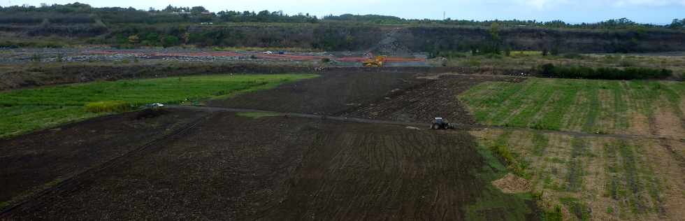 Novembre 2013 - Chantier de l'interconnexion des primtres irrigus Bras de la Plaine - Bras de Cilaos - Traverse de la rivire St-Etienne