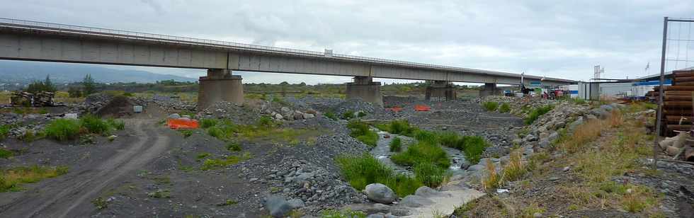 Nov 2013 - Rivire St-Etienne - Pont amont - Travaux de confortement de piles -