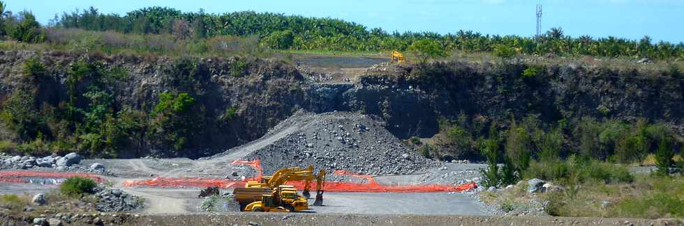 10 nov 2013 - St-Louis - Chantier interconnexion - Passage de la rivire St-Etienne -