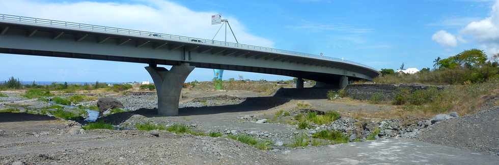 24 nov 2013 - Pont  sur la rivire St-Etienne -