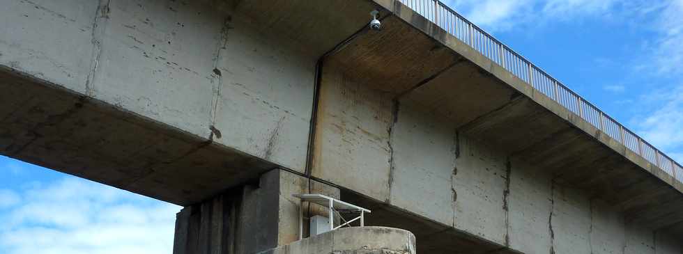1er décembre 2013 - Rivière St-Etienne - Vidéosurveilance sur le pont amont