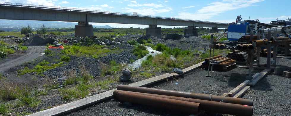 4 dcembre 2013 - Rivire St-Etienne - Chantier piles 5 et 6 pont amont