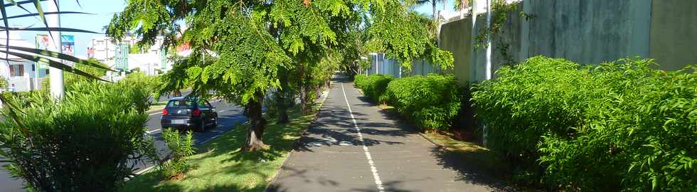 St-Pierre - Piste cyclable du Boulevard Bank