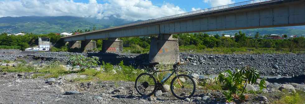 Fin janvier 2014 - Rivire St-Etienne - Ancien pont amont