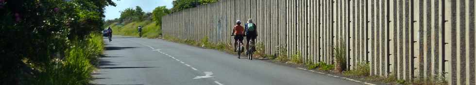 02/02/14 - St-Pierre -  Cyclistes sur ancienne RN1