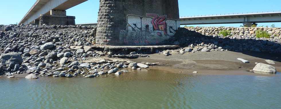2 février 2014 - Ancien pont amont sur la rivière St-Etienne - P6