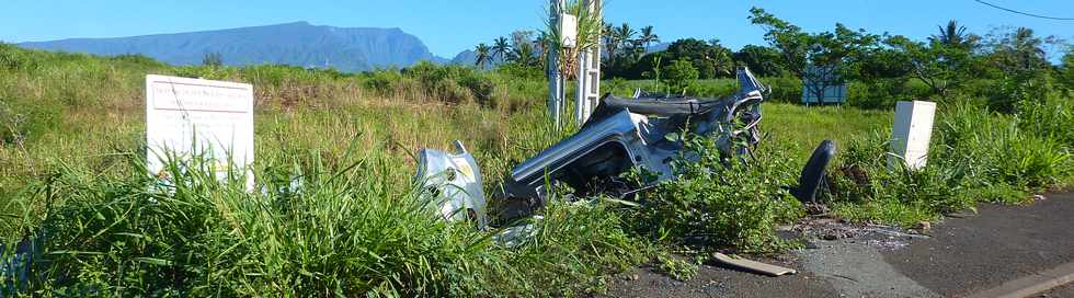 7 fvrier 2014 - St-Pierre - Dcharge carcasse auto