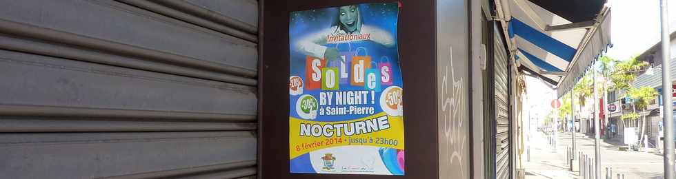 9 fvrier 2014 - St-Pierre - Soldes rue des Bons Enfants