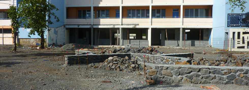 30 mars 2014 - St-Pierre - Chantier Ecole Raphal Barquissau - Cuisine et rfectoire