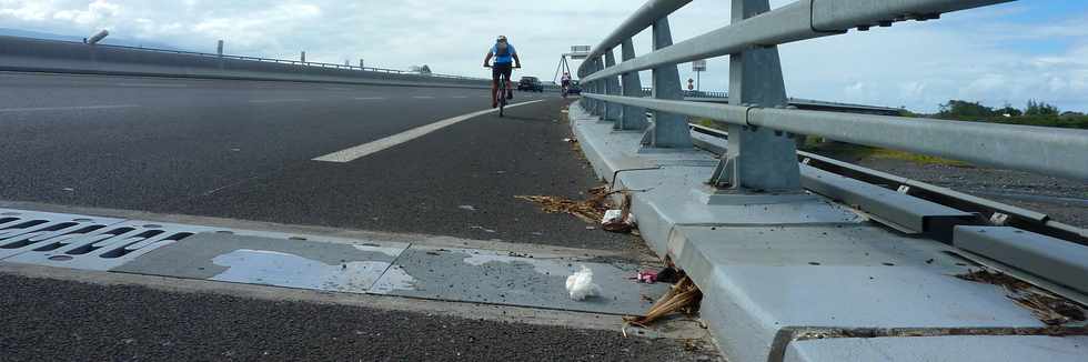 30 mars 2014 -  Pont sur la rivire St-Etienne