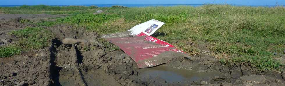 23 avril 2014 - St-Pierre - Panneau Requin