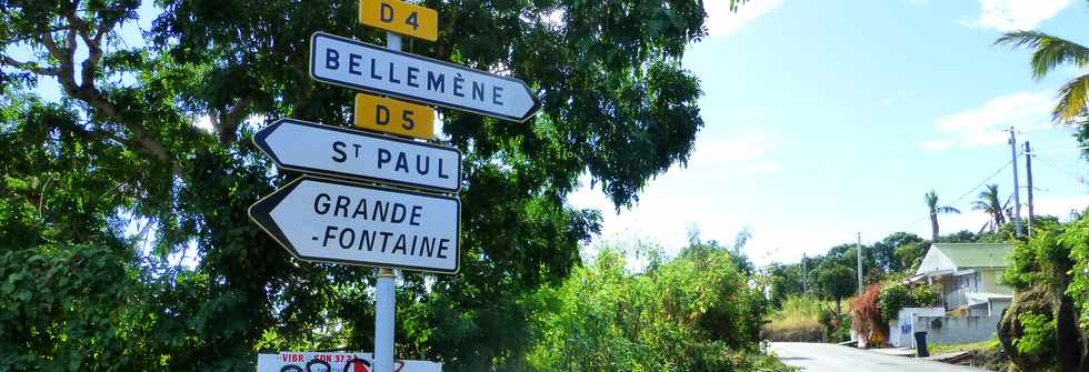 2 mai 2014 - St-Paul - Rampes de Bellemne - Arrive  la D4