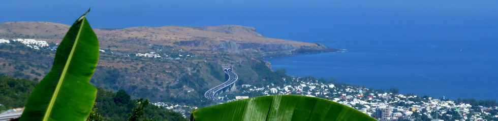 2 mai 2014 - St-Paul - Le Ruisseau - Vue sur le Cap la Houssaye