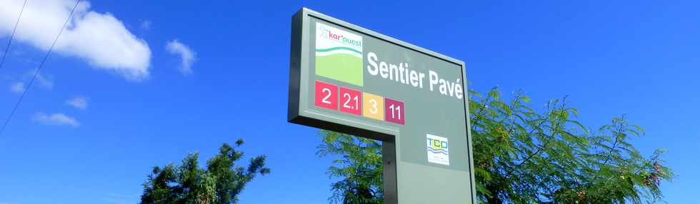 9 mai 2014 - St-Paul - Sentier pavé de 1723