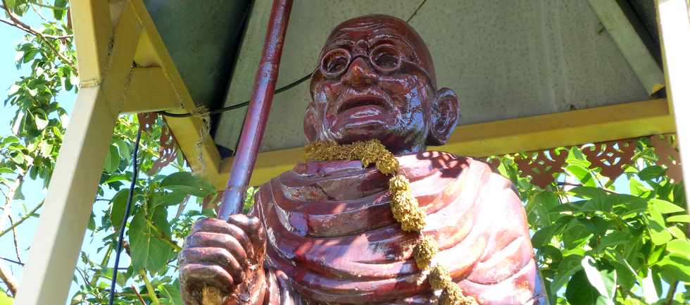 9 mai 2014 - St-Gilles  vlo - Villle - Statue du Mahatma Gandhi