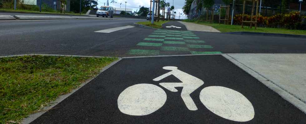 15 mai 2014 - St-Paul - D10 - Piste cyclable