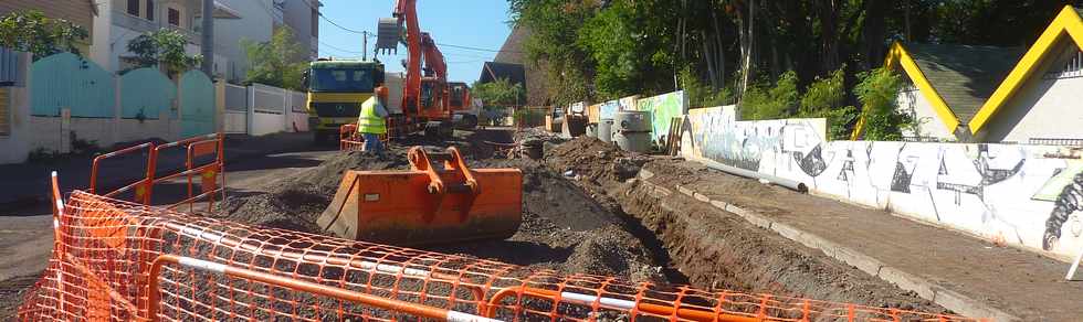 4 juin 2014 - St-Pierre - Rue du Pre Favron - Travaux TCSP