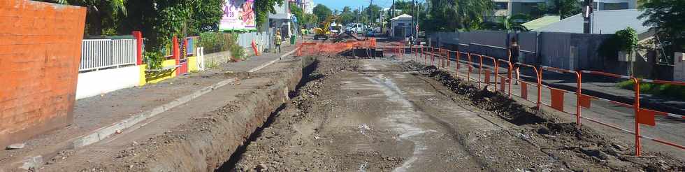 4 juin 2014 - St-Pierre - Rue du Pre Favron - Travaux TCSP