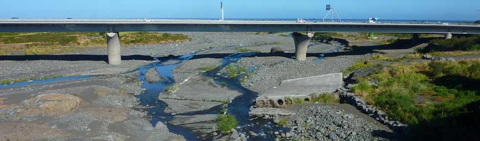 15 juin 2014 -  St-Louis - Pont sur la rivire St-Etienne