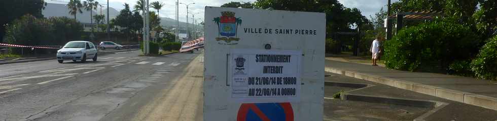 22 juin 2014 - St-Pierre - Fête de la musique - Stationement interdit