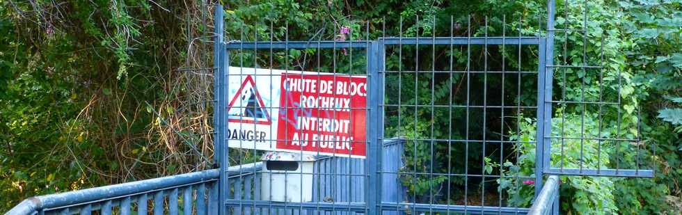 4 juillet 2014 - St-Paul - Travaux grotte des Premiers Franais