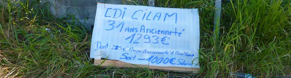 6 juillet 2014 - St-Pierre - Ligne Paradis - Mouvement de grève à la CILAM - Pancarte