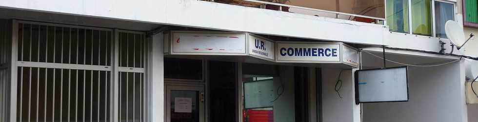 18 juillet 2014 - St-Pierre - le local syndical de la rue Auguste Babet ne porte plus le panneau "la CGTR - Union Régionale Sud - Commerce - CGTR"