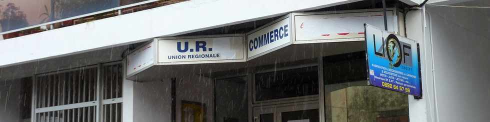 18 juillet 2014 - St-Pierre - le local syndical de la rue Auguste Babet ne porte plus le panneau "la CGTR - Union Régionale Sud - Commerce - CGTR"