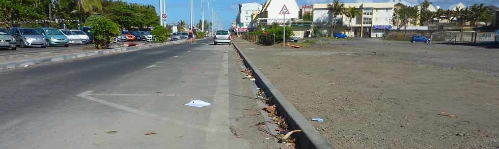31 août 2014 - St-Pierre - Boulevard Hubert-Delisle - Suppression de la piste cyclable ?