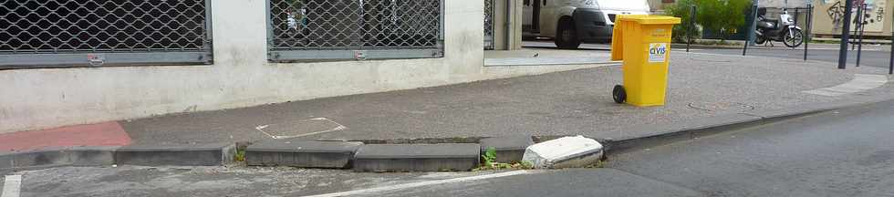 3 septembre 2014 - St-Pierre - Bordures rue Franois de Mahy