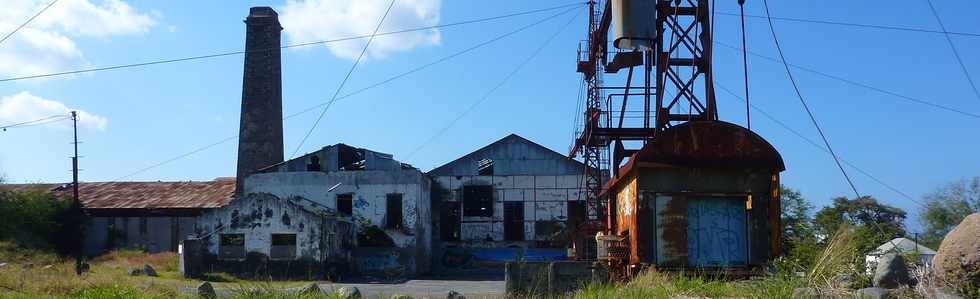 14 septembre 2014 - St-Pierre -  Pierrefonds -   Ancienne usine sucrire