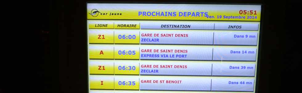 19 septembre 2014 - St-Pierre - Gare des cars - Affichage départs