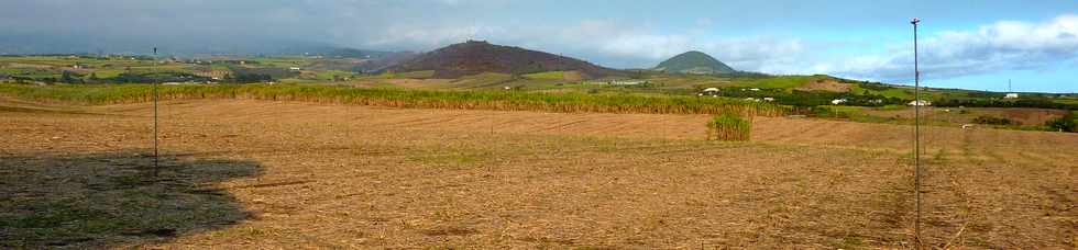 30 septembre 2014 - Incendies au Piton de Bassin Martin - Intervention du Dash 8