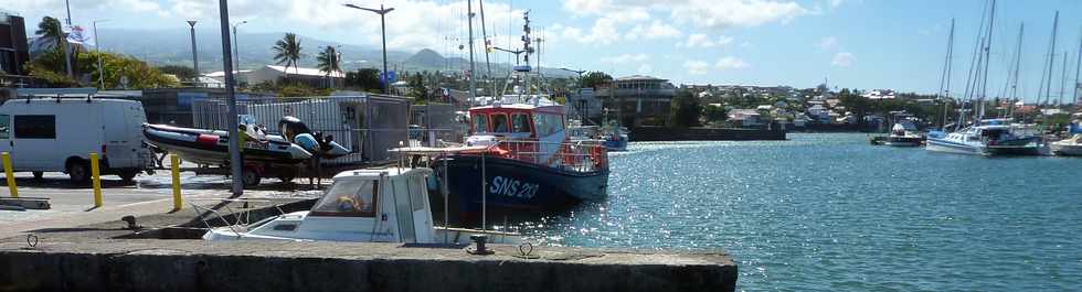 1er octobre 2014 - Port de St-Pierre - Vedette Commandant Rivire