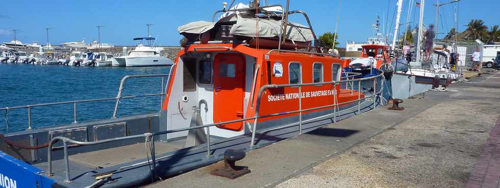 1er octobre 2014 - Port de St-Pierre - Vedette Commandant Rivière