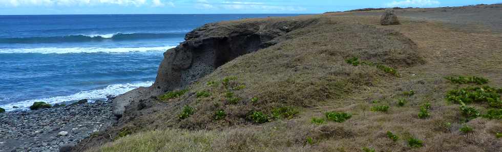 12 octobre 2014 - St-Pierre - Pointe du Diable, un site naturel remarquable - par Olivier Hoarau (Ple valorisation du patrimoine) - Coule de ponces et cendres