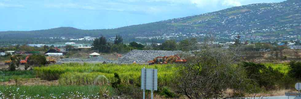 12 octobre 2014 - St-Pierre - ZAC Pierrefonds arodrome - Travaux - Carrires