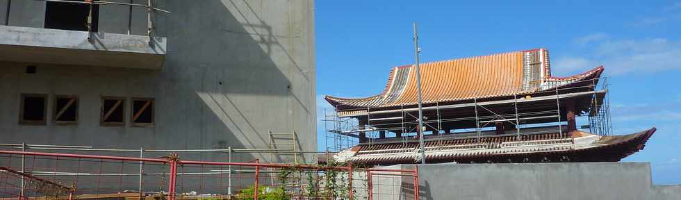 26 octobre 2014 - St-Pierre - Terre Sainte - ZAC Ocan Indien - Chantier DomusVi - Temple Guan Di