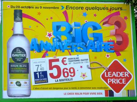 2 novembre 2014 - St-Pierre - Pub Leader Price Rhum Isautier