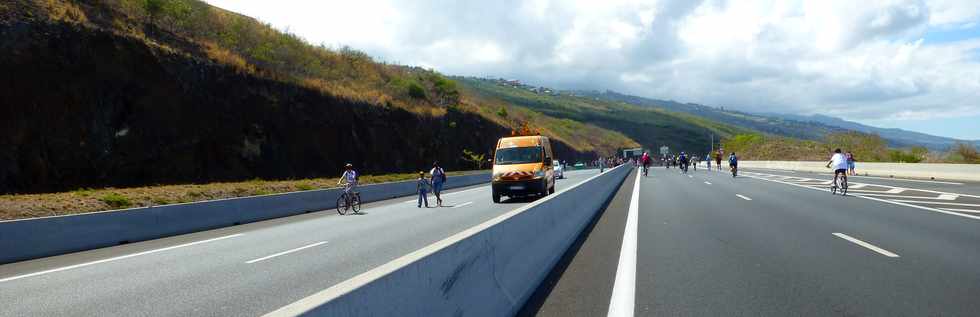 16 novembre 2014 - Route des Tamarins - Opration Route libre -