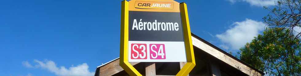 3 dcembre 2014 - St-Pierre - Nouveau panneau arrt Car Jaune