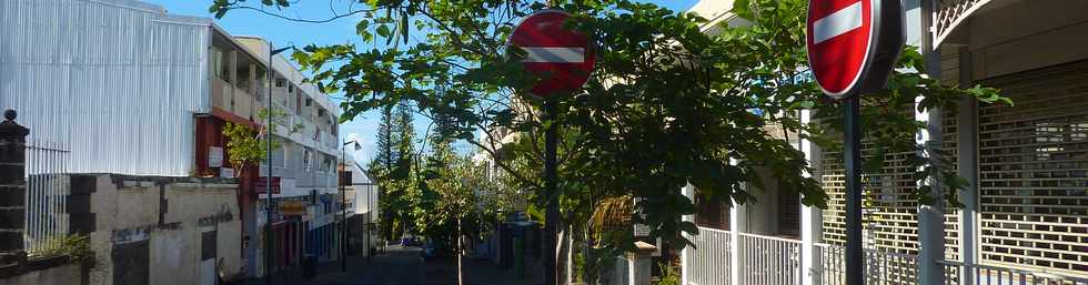 7 dcembre 2014 - St-Pierre - Double sens cyclable rue Archambeaud