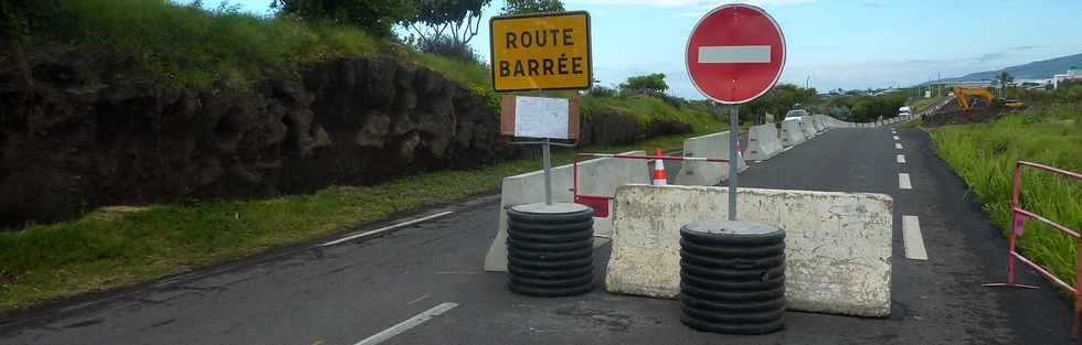 8 fvrier 2015 - St-Pierre - Ancienne RN1 - Travaux entre ouest du TCSP