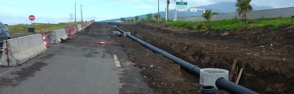 8 fvrier 2015 - St-Pierre - Ancienne RN1 - Travaux entre ouest du TCSP