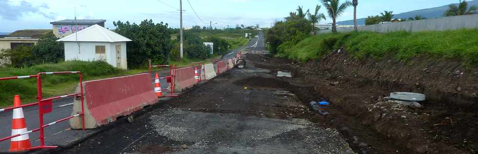 8 fvrier 2015 - St-Pierre - Ancienne RN1 - Travaux entre ouest du TCSP