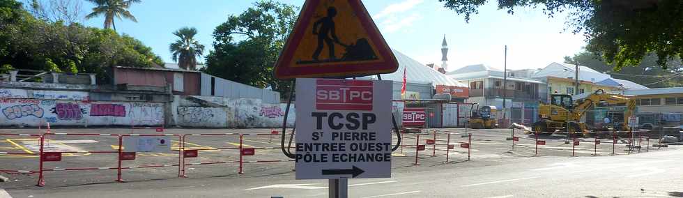 22 fvrier 2015 - St-Pierre - Chantier TCSP Ple d'change