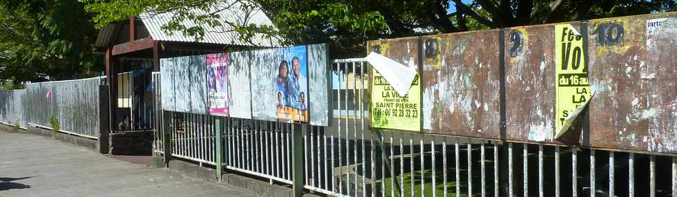 29 mars 2015 - St-Pierre -Ligne Paradis - Affiches lectorales