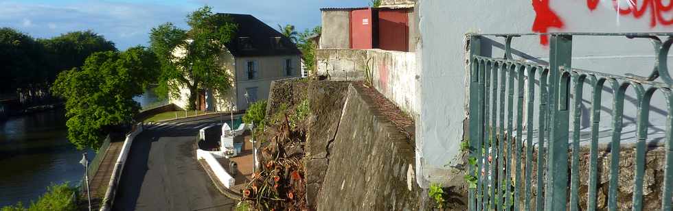 12 avril 2015 - St-Pierre - Berges de la rivire d'Abord