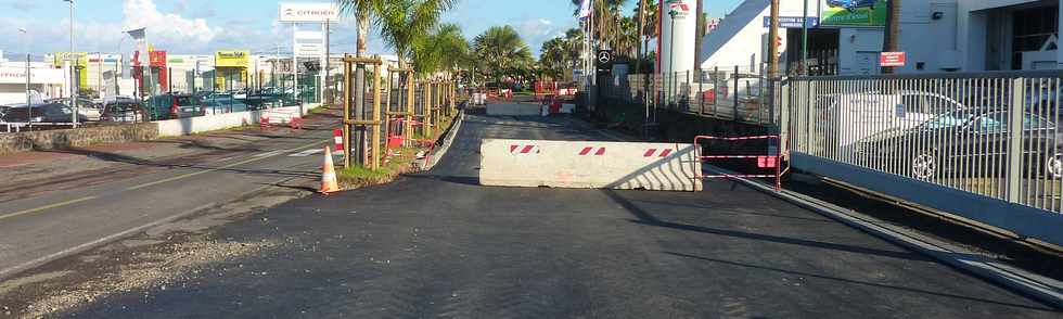 14 juin 2015 - St-Pierre - Travaux entre ouest du TCSP - Avenue Luc Donat