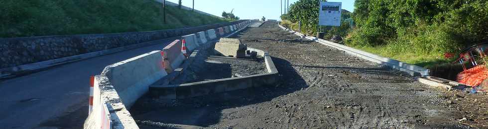 14 juin 2015 - St-Pierre - Travaux entre ouest du TCSP - ex nationale 1